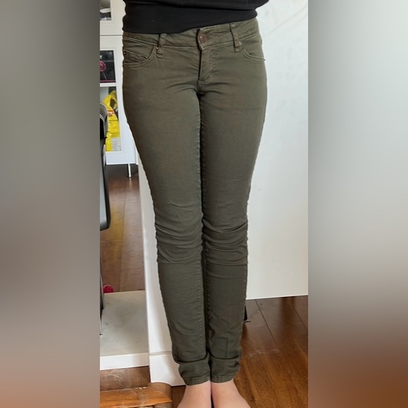 Garage Olive Khaki Green Jegging Jeans Size 00 - Picture 2 of 11